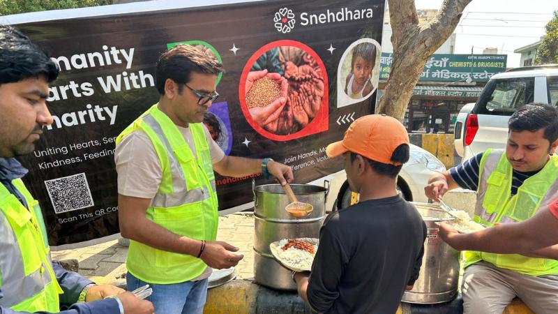 Food Distribution at Shivaji Nagar, Gurgaon