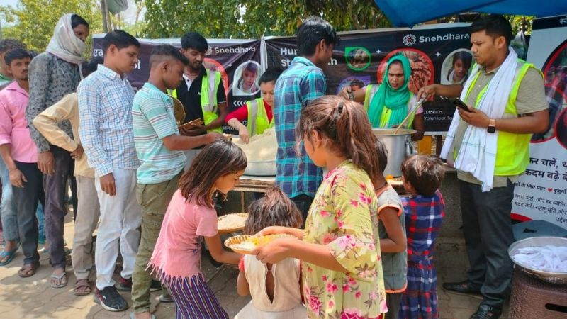 Food Distribution, Sector 37, Gurgaon