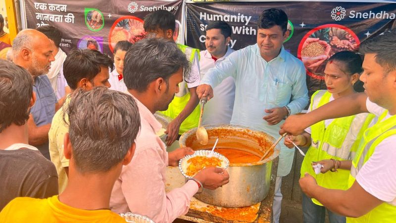 Food Distribution, Sector 37, Gurgaon