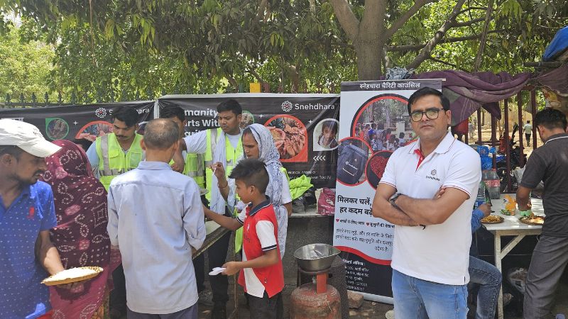 Food Distribution, Sector 37, Gurgaon