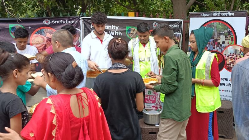 Food Distribution, Sector 37, Gurgaon