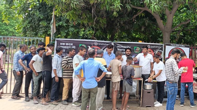 Food Distribution, Sector 37, Gurgaon