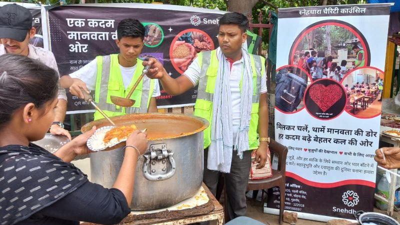 Food Distribution, Sector 37, Gurgaon