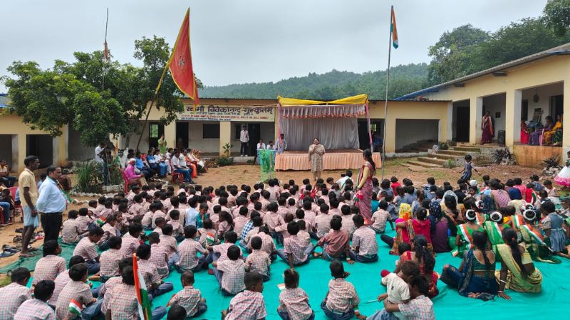 Food Distribution at Swami Vivekanand Gurukulam, Village Lawagarh, Budmu, Ranchi, Jharkhand