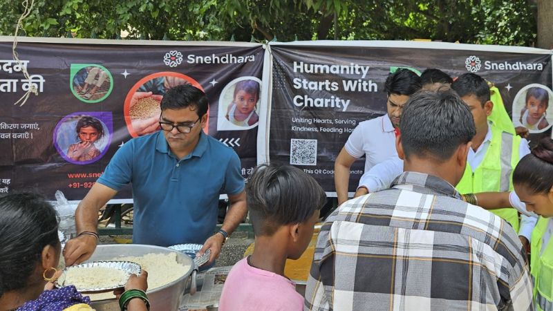 Food Distribution, Sector 37, Gurgaon