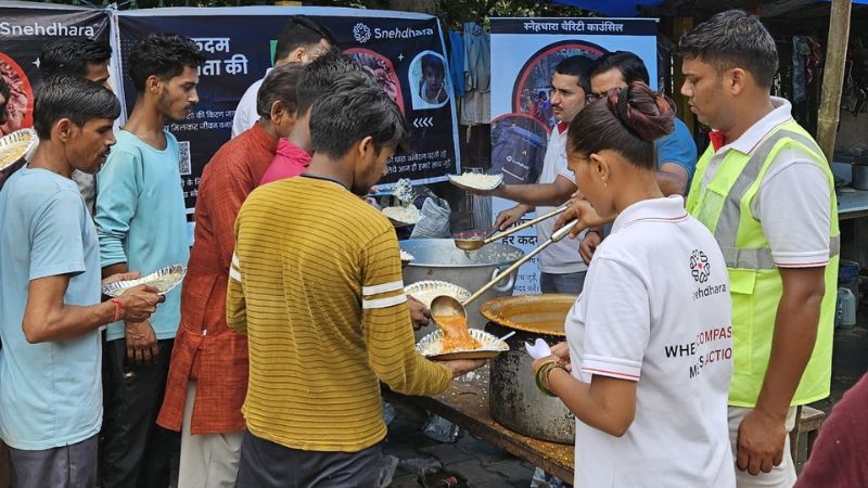 Food Distribution, Sector 37, Gurgaon